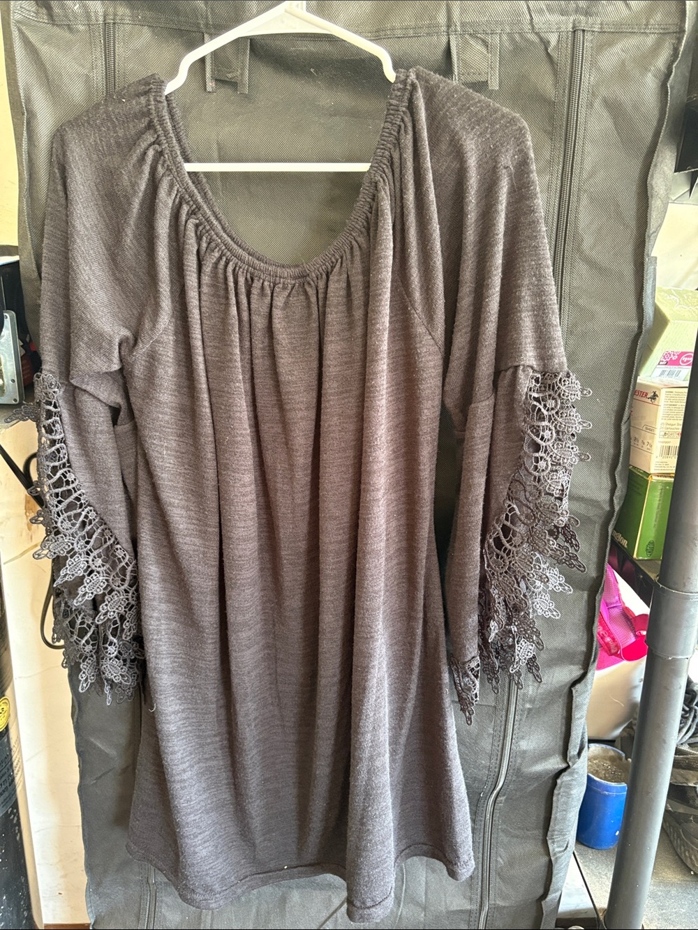 WinWin Crochet-Sleeve Tunic Top - Black